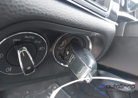 2017 Porsche Macan from USA, damaged, VIN WP1AA2A50HLB09056